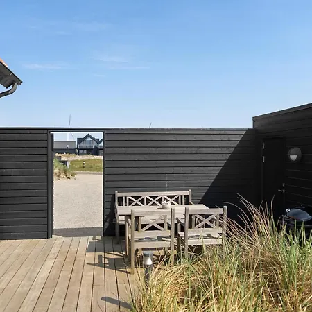 Vakantiehuis Lovely In With Wifi